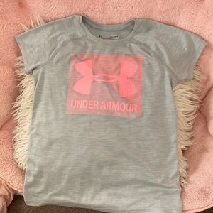 Under armor T-shirt heat gear